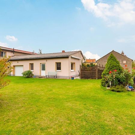 Idyllic Bungalow In Pepelow With Garden 외부 사진