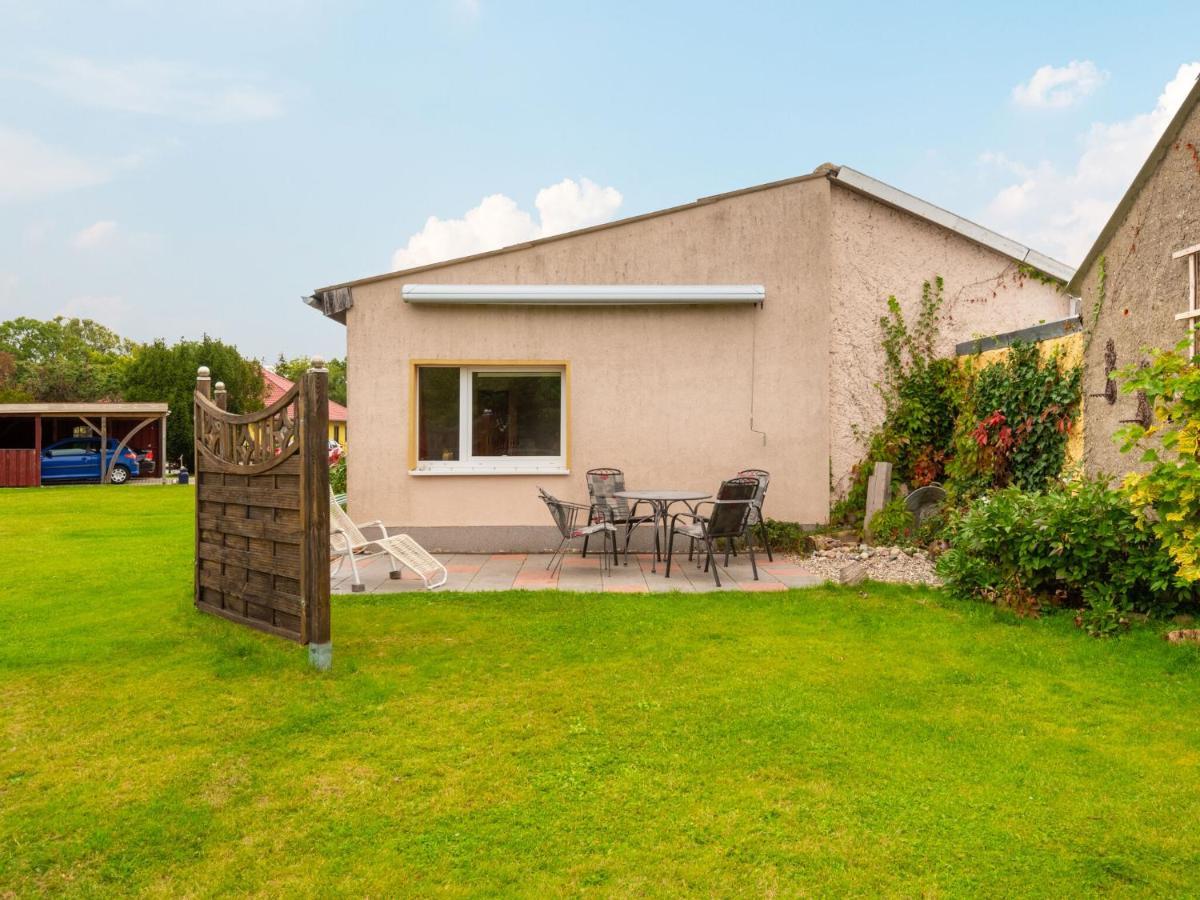 Idyllic Bungalow In Pepelow With Garden 외부 사진