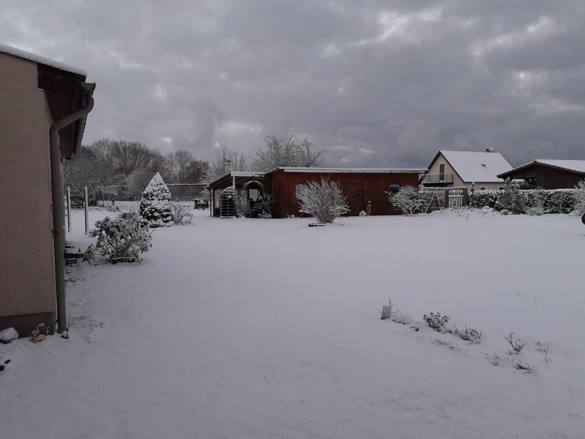 Idyllic Bungalow In Pepelow With Garden 외부 사진